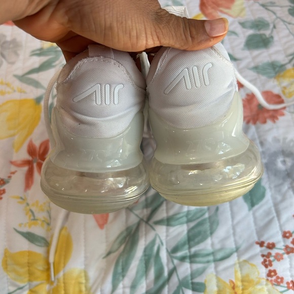 Nike Air Max 270 Cream Sneakers - Picture 3 of 7